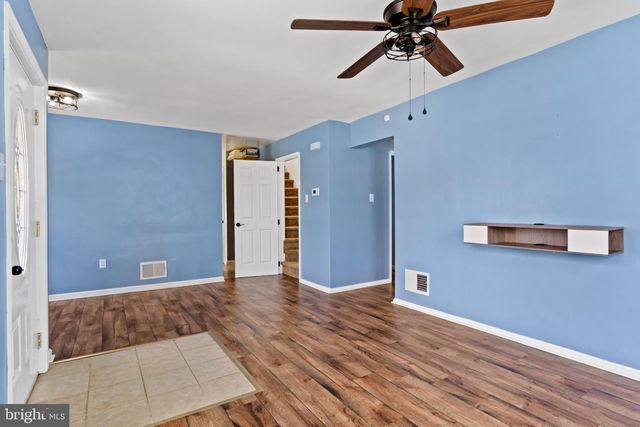 1303 KINGSLEY RD, Camp Hill, PA 17011