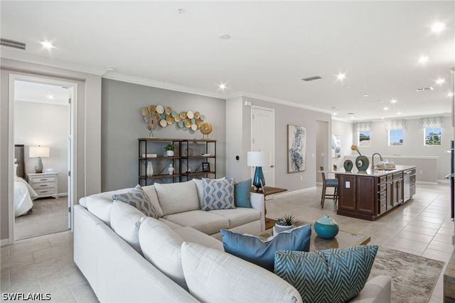 4578 Arboretum CIR 202, Naples, FL 34112