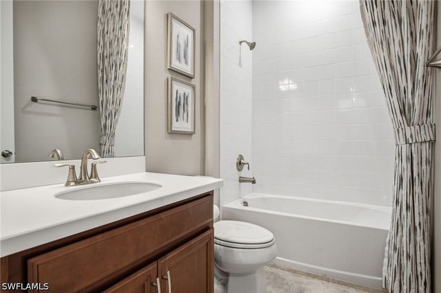 4578 Arboretum CIR 202, Naples, FL 34112