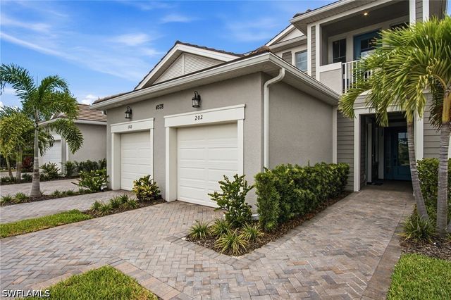 4578 Arboretum CIR 202, Naples, FL 34112