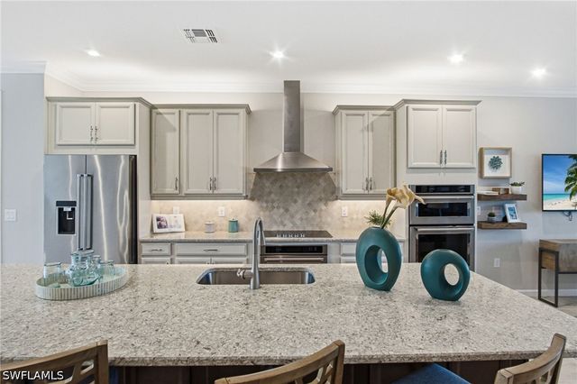 4578 Arboretum CIR 202, Naples, FL 34112