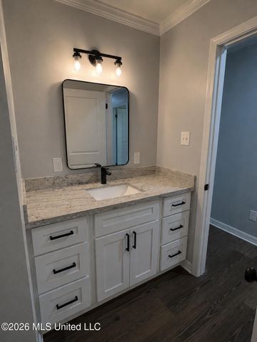 5615 Ahekolo Circle, Diamondhead, MS 39525
