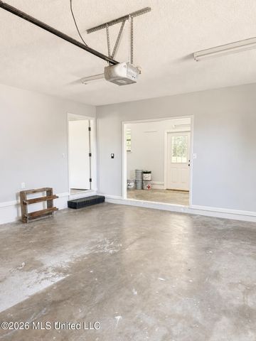 5615 Ahekolo Circle, Diamondhead, MS 39525