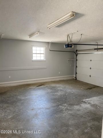5615 Ahekolo Circle, Diamondhead, MS 39525