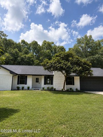 5615 Ahekolo Circle, Diamondhead, MS 39525