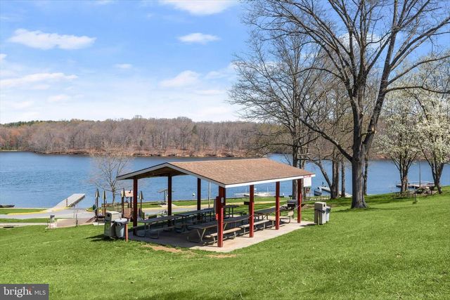 7341 NORRIS AVE, Sykesville, MD 21784