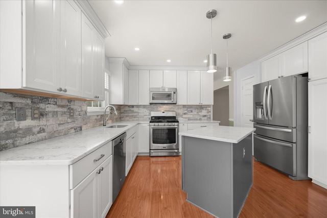 7341 NORRIS AVE, Sykesville, MD 21784