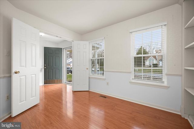 7341 NORRIS AVE, Sykesville, MD 21784