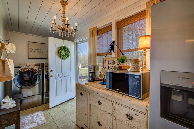 697 Tawakoni Drive, East Tawakoni, TX 75472