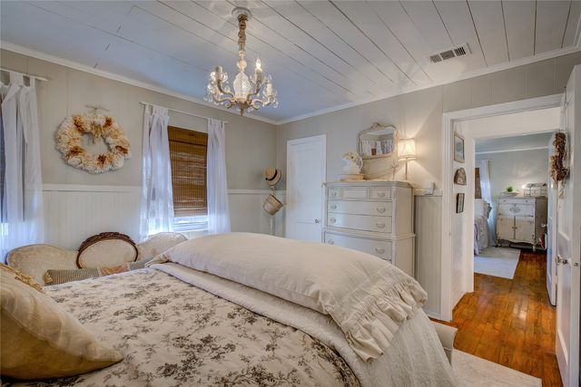 697 Tawakoni Drive, East Tawakoni, TX 75472