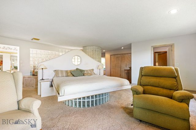 2851 E River Road, Livingston, MT 59047