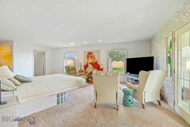 2851 E River Road, Livingston, MT 59047