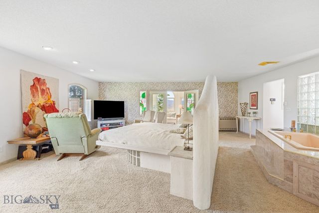 2851 E River Road, Livingston, MT 59047