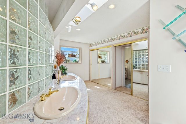 2851 E River Road, Livingston, MT 59047