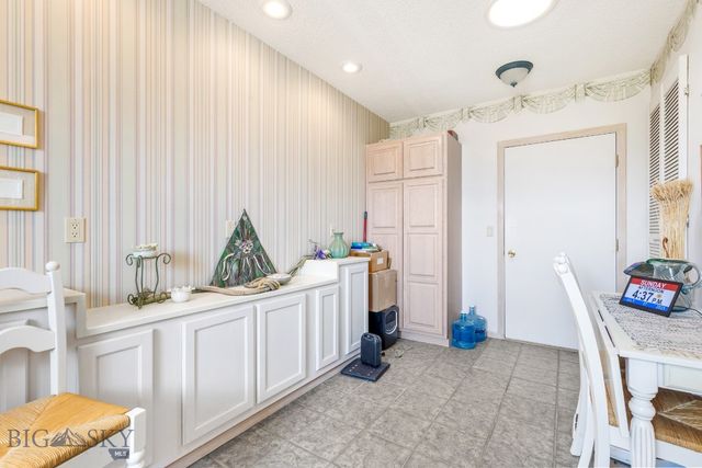 2851 E River Road, Livingston, MT 59047