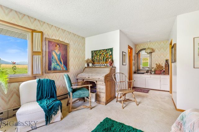 2851 E River Road, Livingston, MT 59047