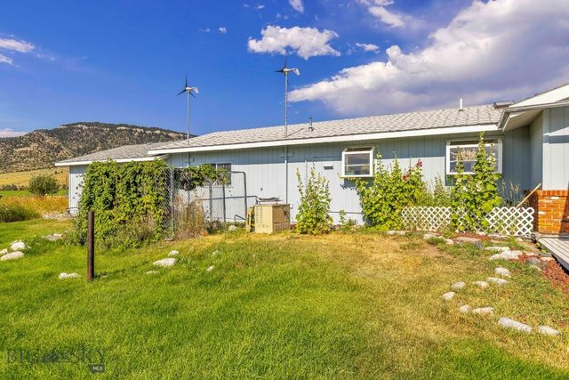 2851 E River Road, Livingston, MT 59047