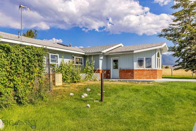 2851 E River Road, Livingston, MT 59047