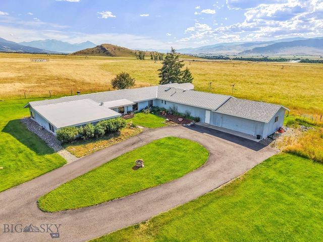 2851 E River Road, Livingston, MT 59047