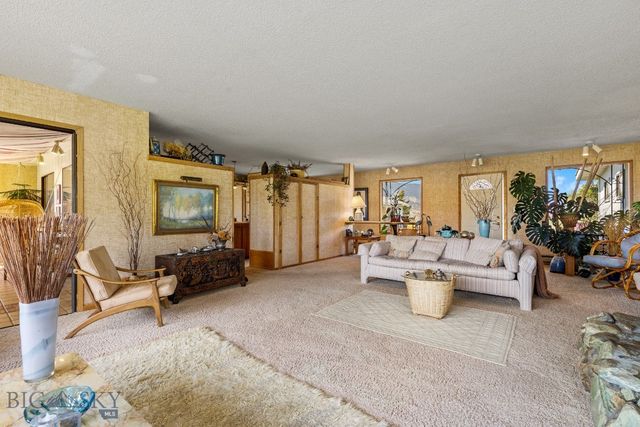 2851 E River Road, Livingston, MT 59047