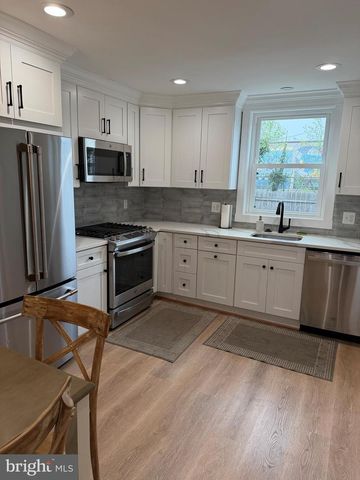 3724 EDISON ST, Alexandria, VA 22305