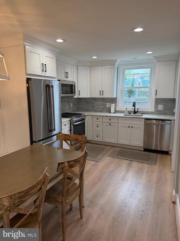 3724 EDISON ST, Alexandria, VA 22305