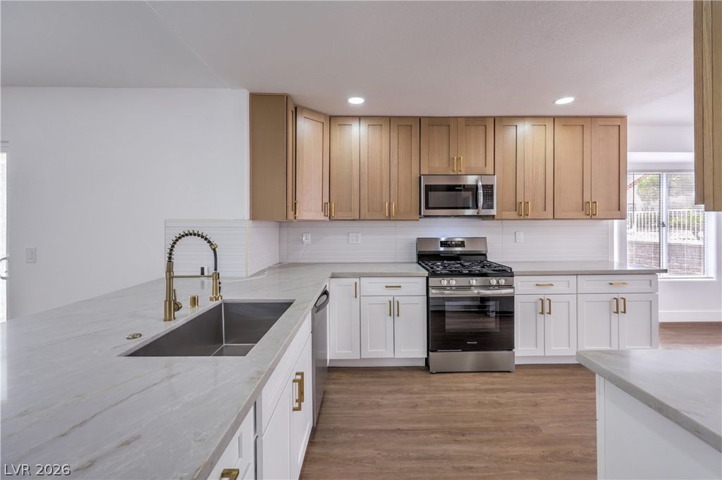 9529 Ruby Hills Drive, Las Vegas, NV 89134 — photo 2