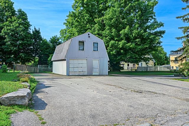 495 Concord Street 497 tenant occupied, Manchester, NH 03104