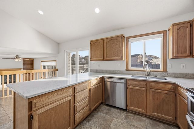 3425 Falcon View Road SW, Cedar Rapids, IA 52404