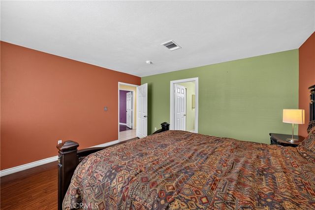 1015 W 5th, Corona, CA 92882