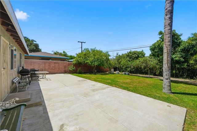 1015 W 5th, Corona, CA 92882