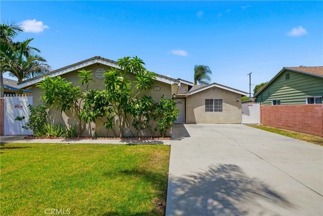 1015 W 5th, Corona, CA 92882
