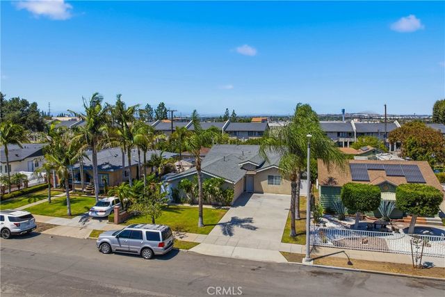 1015 W 5th, Corona, CA 92882