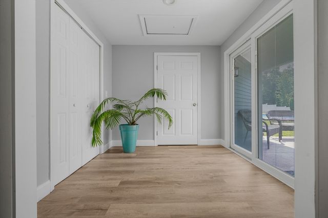 10 Topaz Ln, Dartmouth, MA 02747