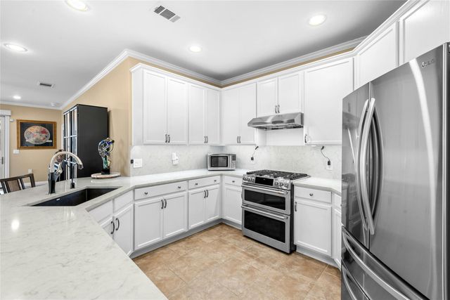 506 Farm Hill DR, Georgetown, TX 78633