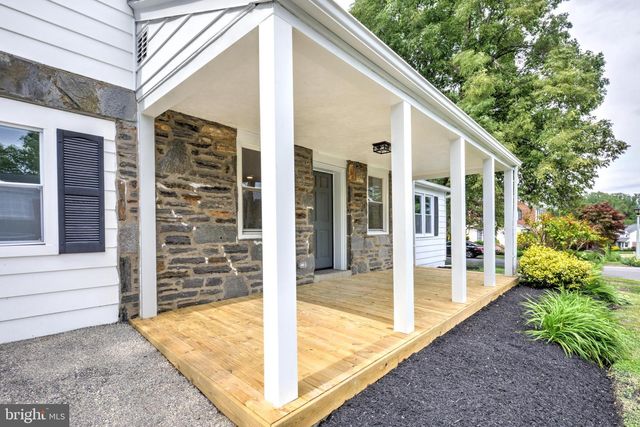 300 WALNUT PL, Havertown, PA 19083