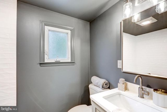 300 WALNUT PL, Havertown, PA 19083