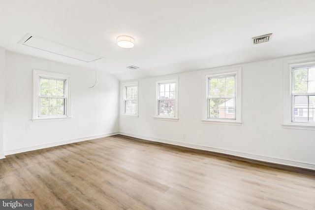 300 WALNUT PL, Havertown, PA 19083