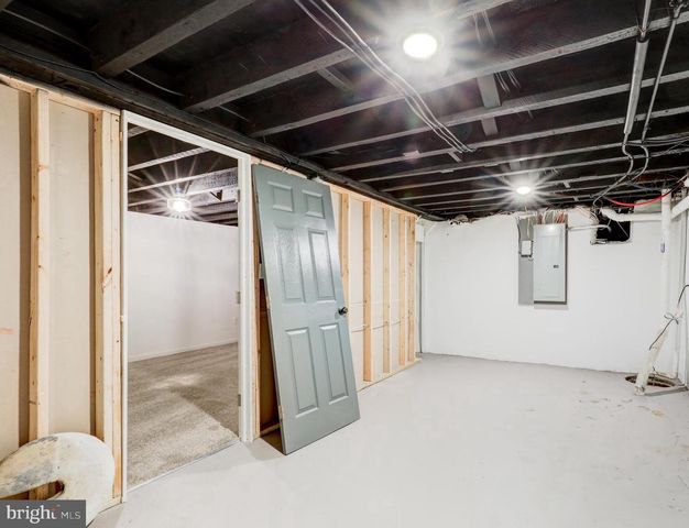 300 WALNUT PL, Havertown, PA 19083