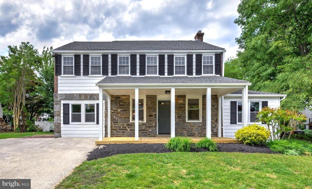 300 WALNUT PL, Havertown, PA 19083