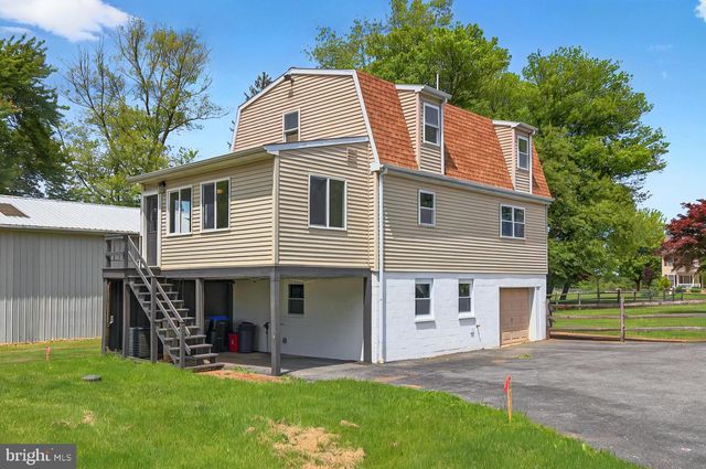 222 OLD RACETRACK RD, Parkesburg, PA 19365