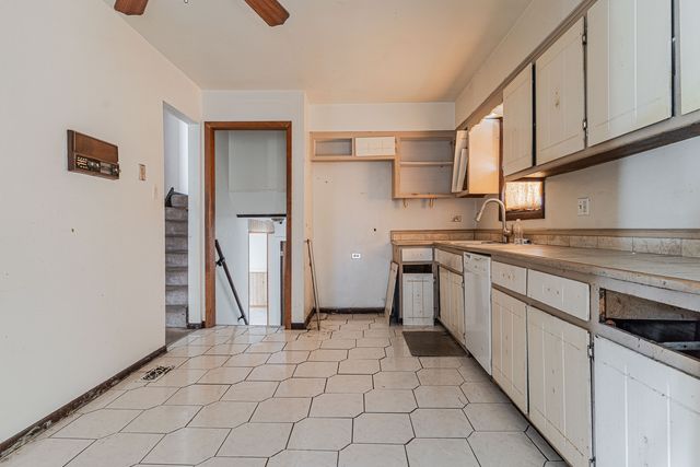 18008 Edwards Avenue, Country Club Hills, IL 60478