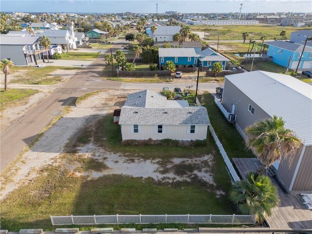 325 W Avenue F, Port Aransas, TX 78373