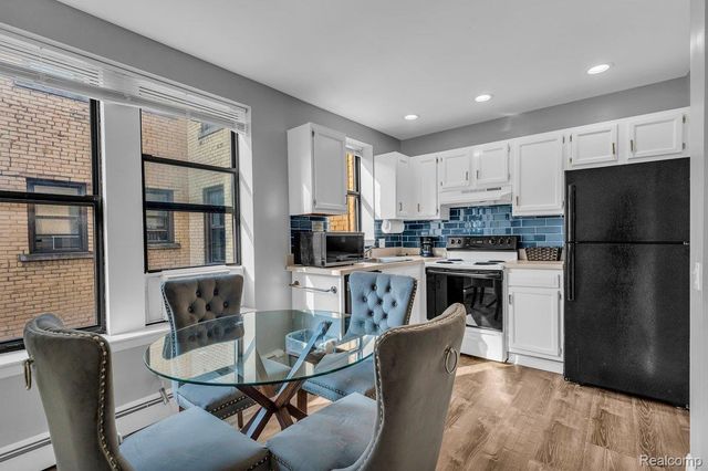 120 Seward Street 303, Detroit, MI 48202