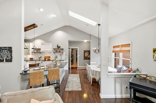 2001 West Court, Richmond, KY 40475
