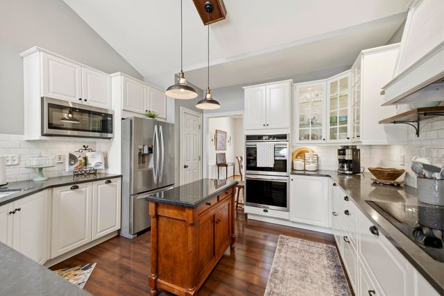 2001 West Court, Richmond, KY 40475