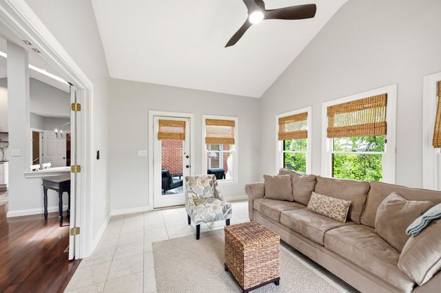 2001 West Court, Richmond, KY 40475