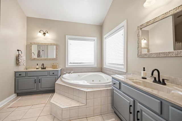 2001 West Court, Richmond, KY 40475