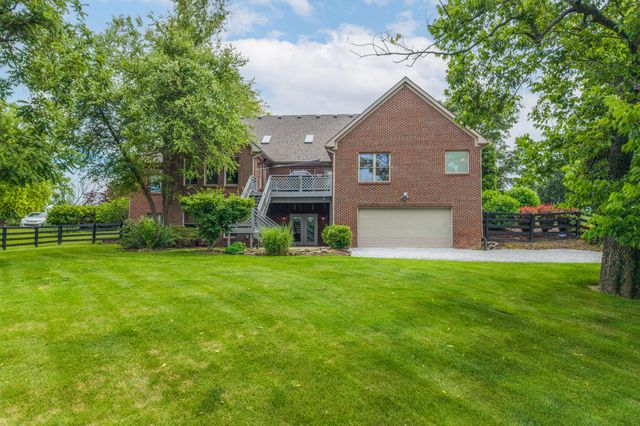 2001 West Court, Richmond, KY 40475