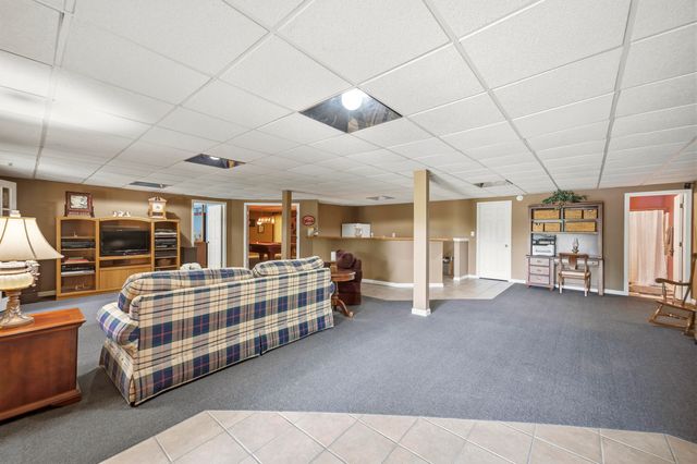 2001 West Court, Richmond, KY 40475